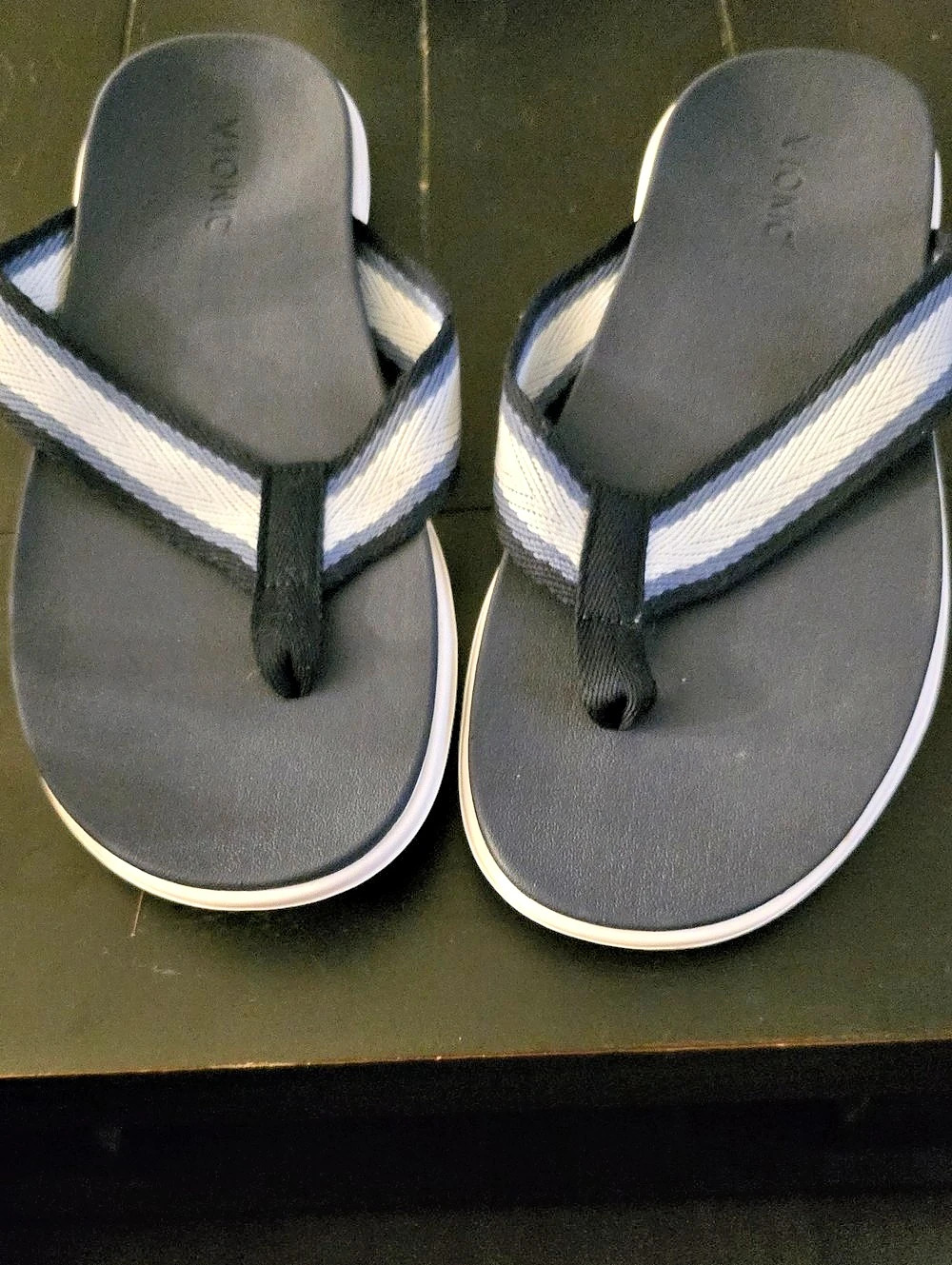 Vionic Women's Tide II Toe Post Sandal Blue & White